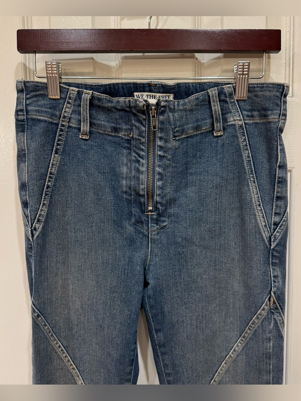 FREE PEOPLE Women's We the Free Mamba Mid-Rise Flare Jeans | Size 28 - Picture 6 of 12